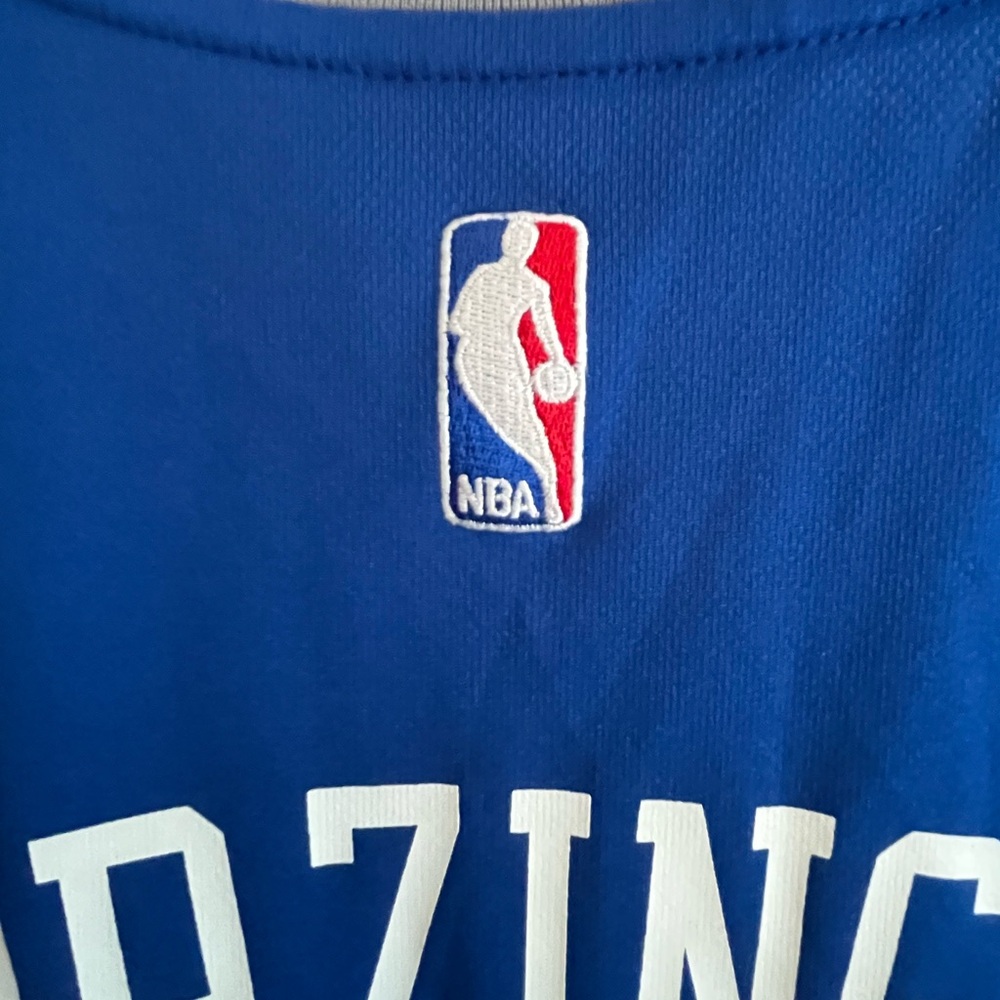Knicks adidas Blue & Orange Porzingis basketball Jersey - adult size medium - Picture 8 of 8